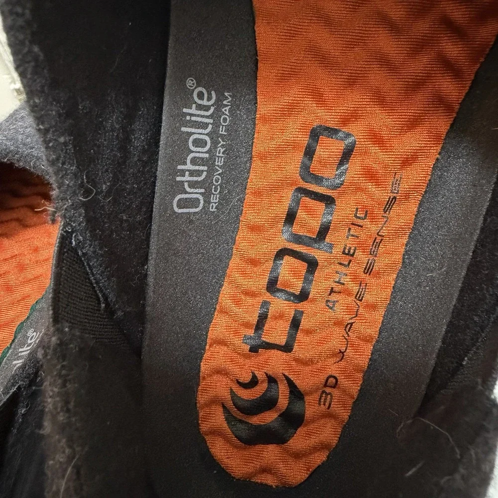 Topo Athletic Rekovr 2 Recovery Shoes Womens US 9 Charcoal Wool Vibram Slip On
